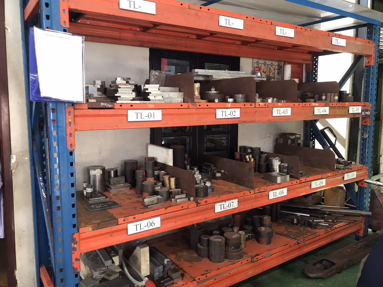 Tool rack.jpg